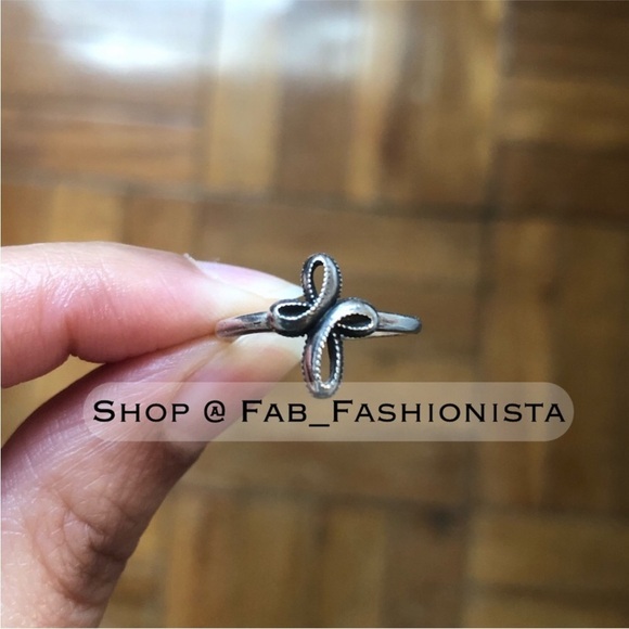 James Avery petite cross ring retired size 5.25 - Picture 8 of 8